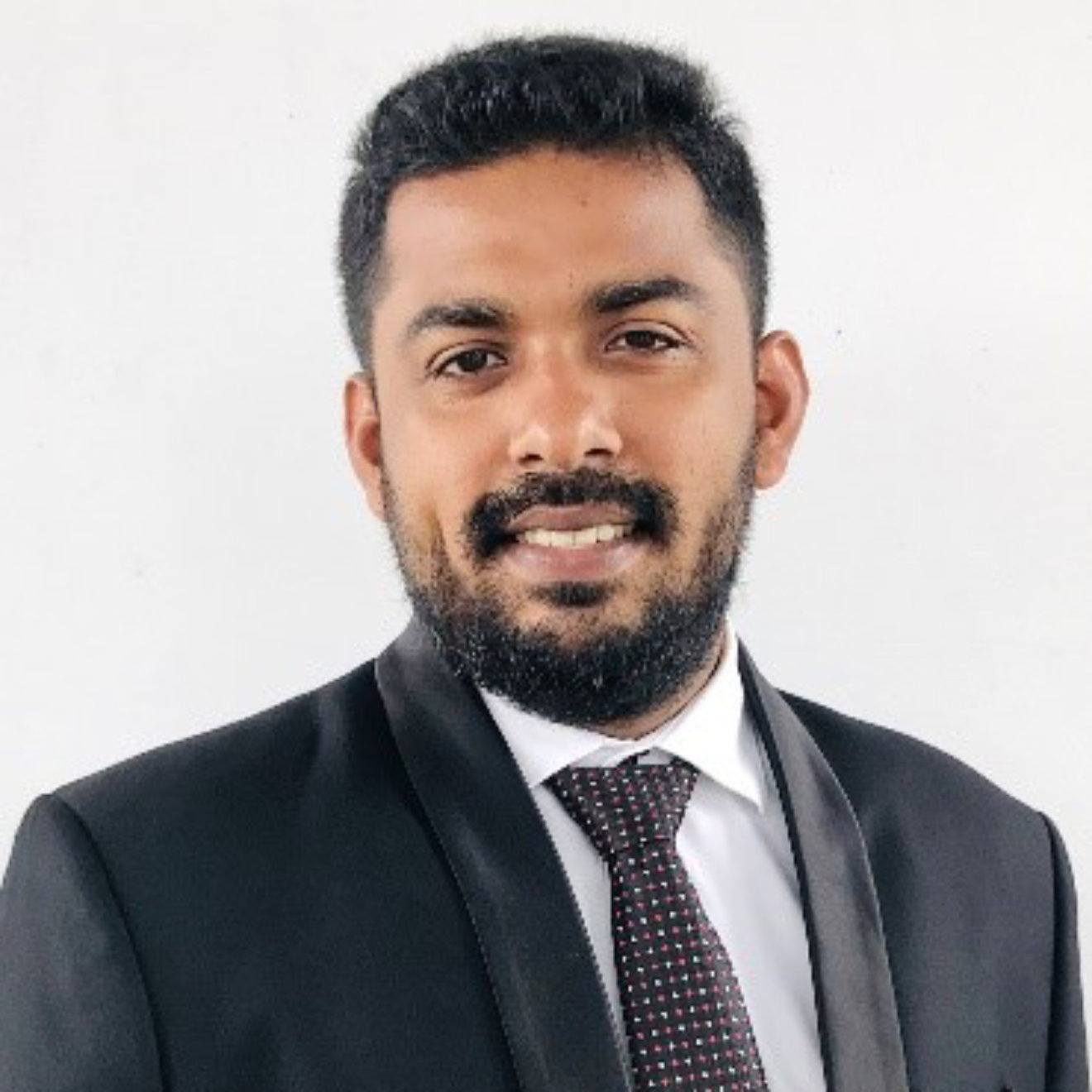 Profile photo of Aashik Alawdeen MRICS 
