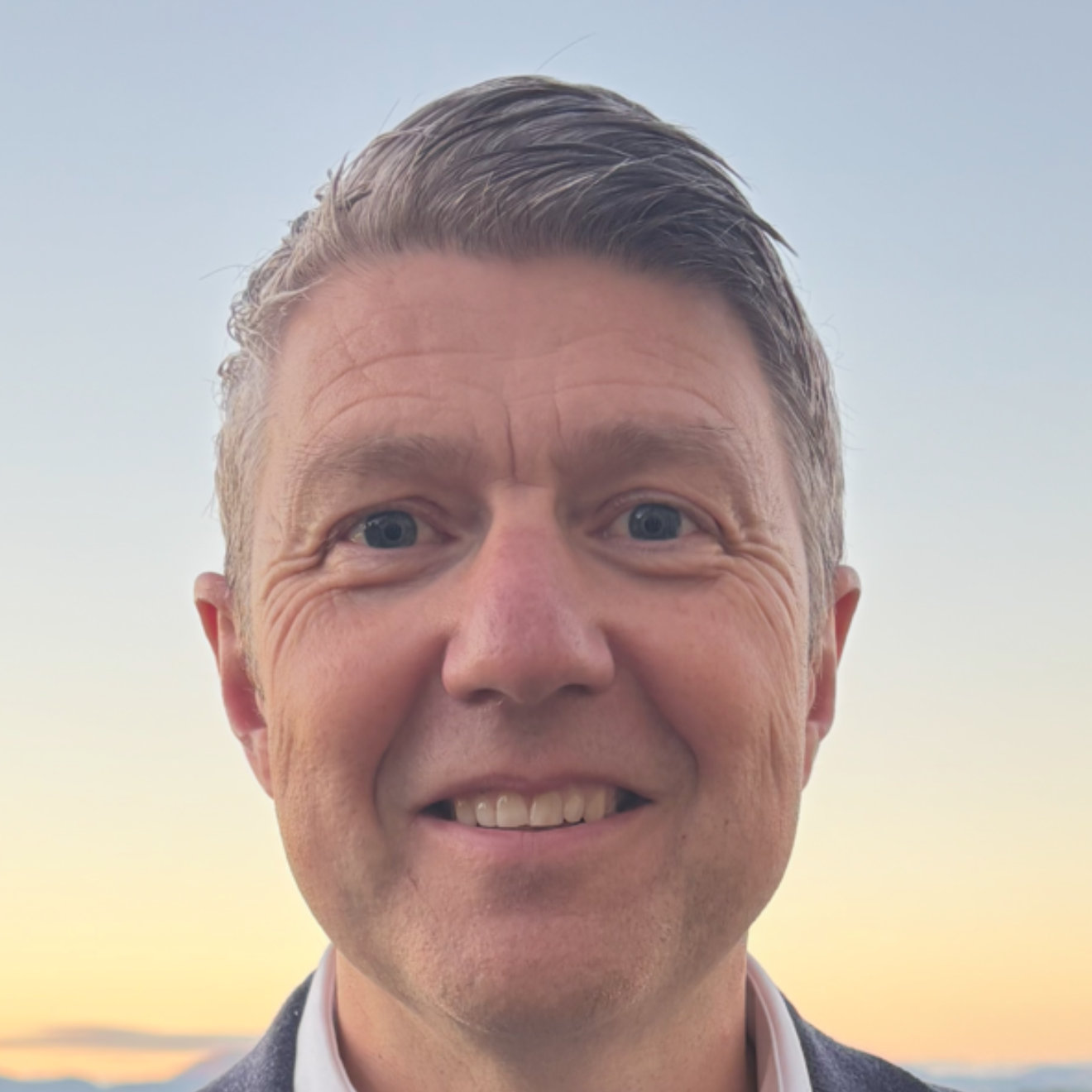 Alexander W Rennie BLE FRICS headshot