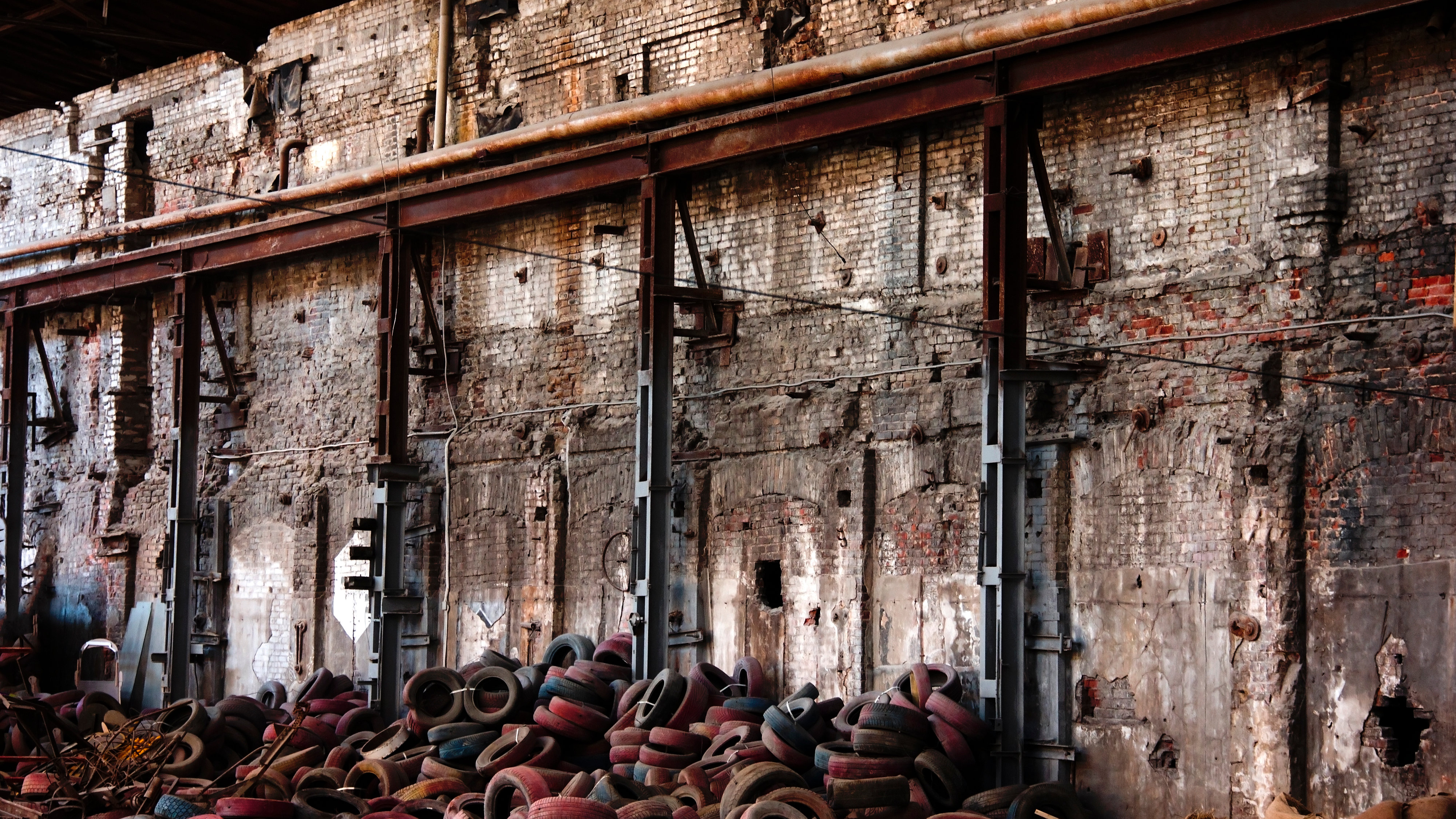 Abandoned building