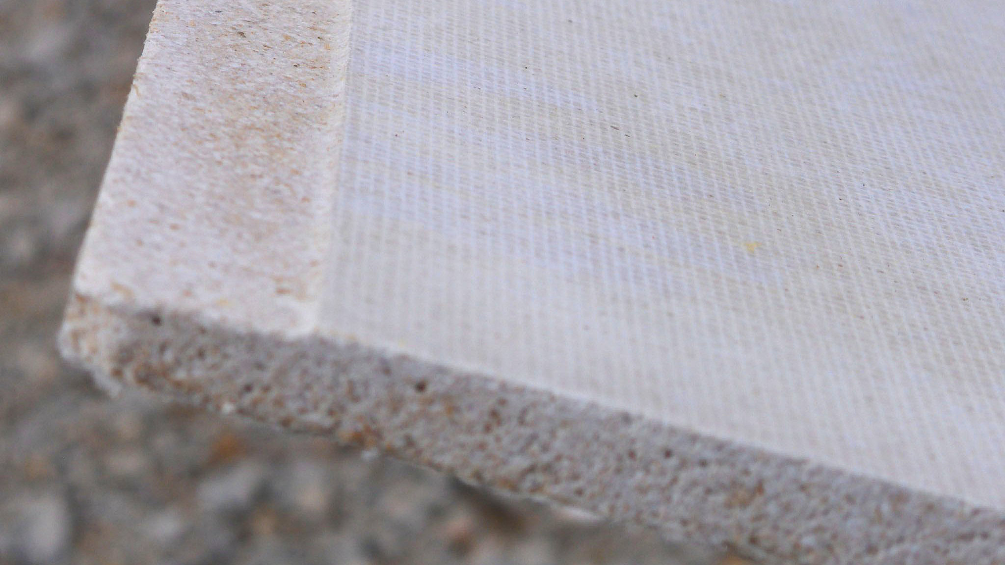 Magnesium oxide board