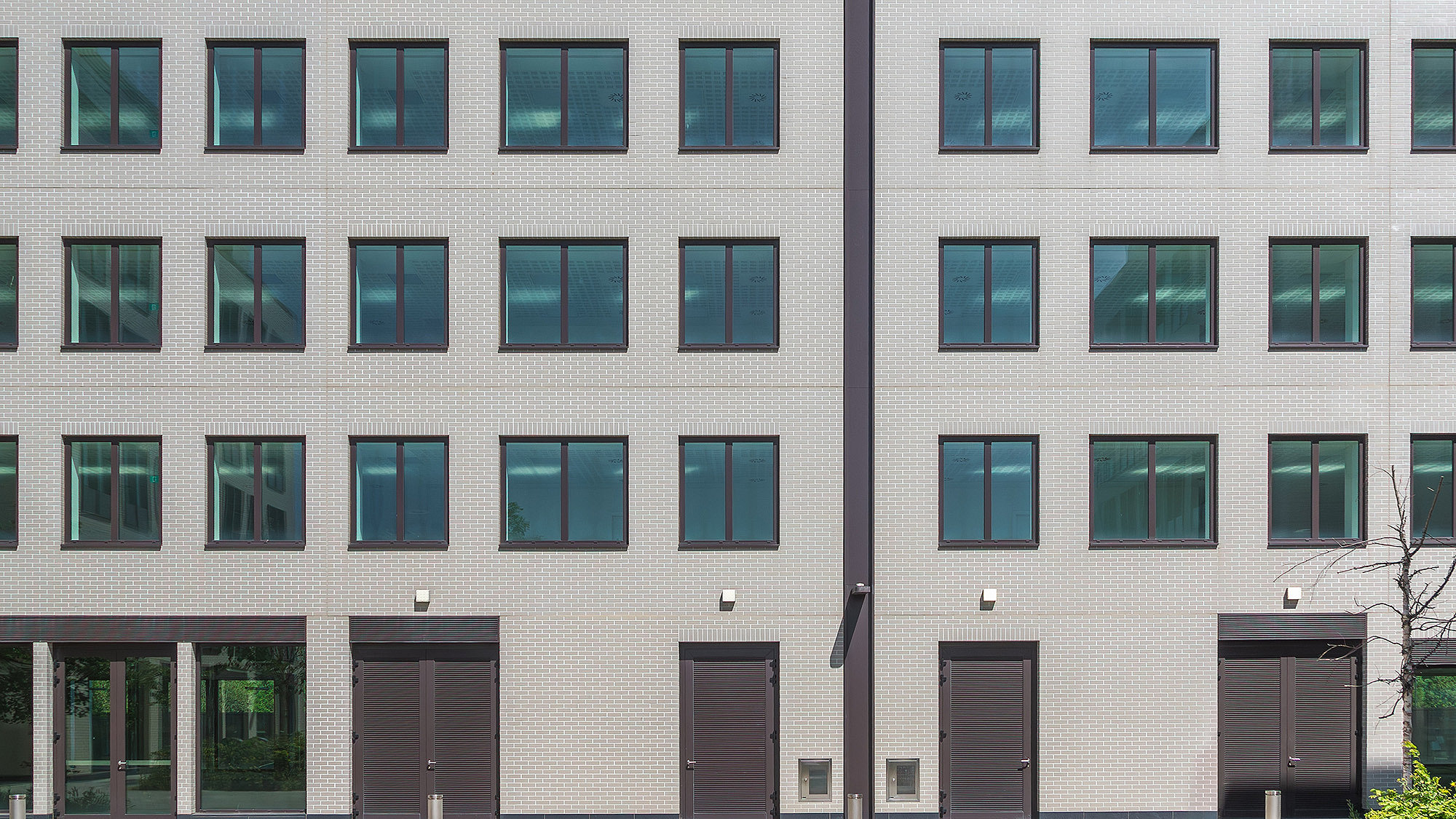 Photo of the facade of a modern apartment block