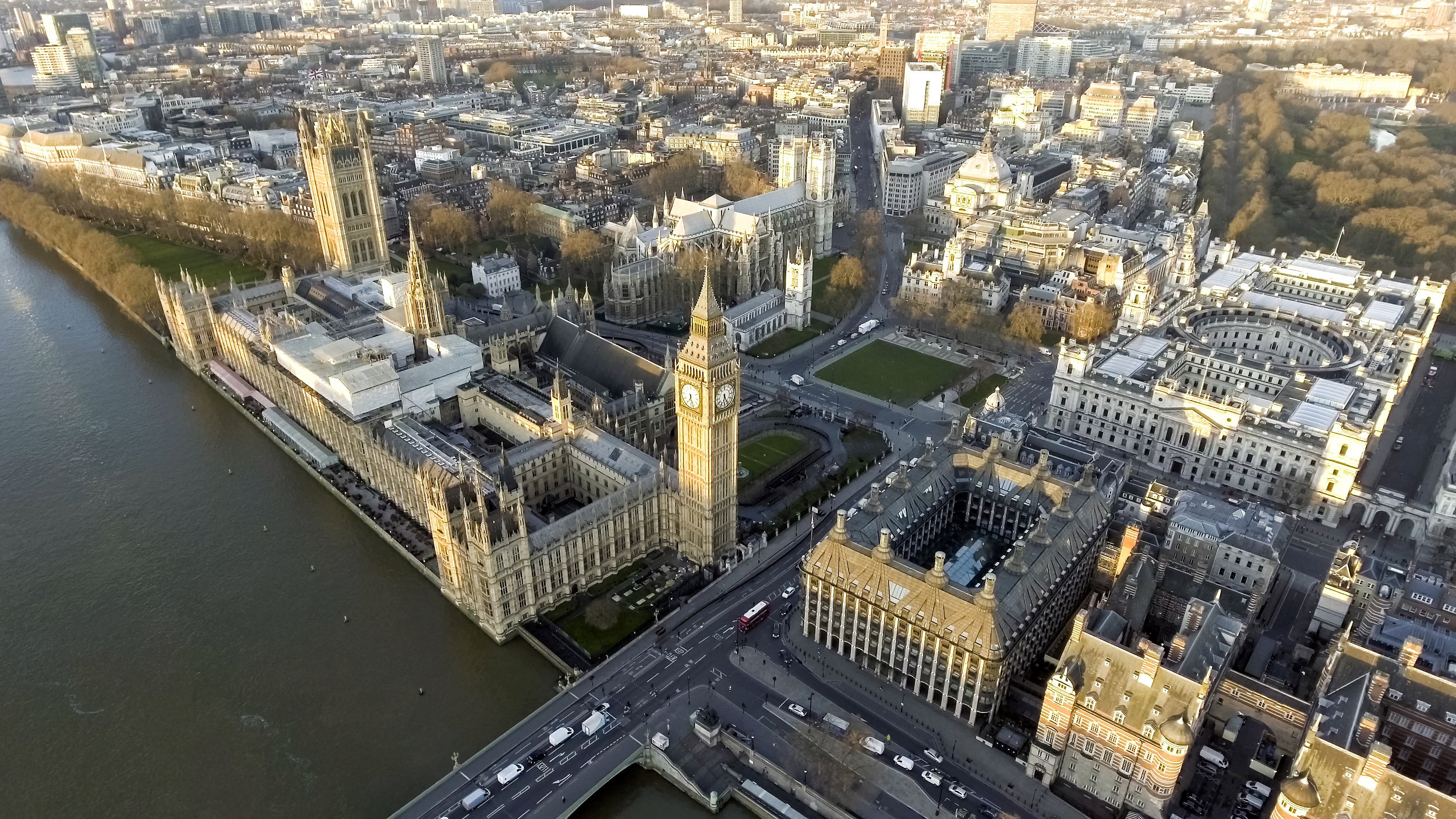 Overhead image of Westminster area and house of commons