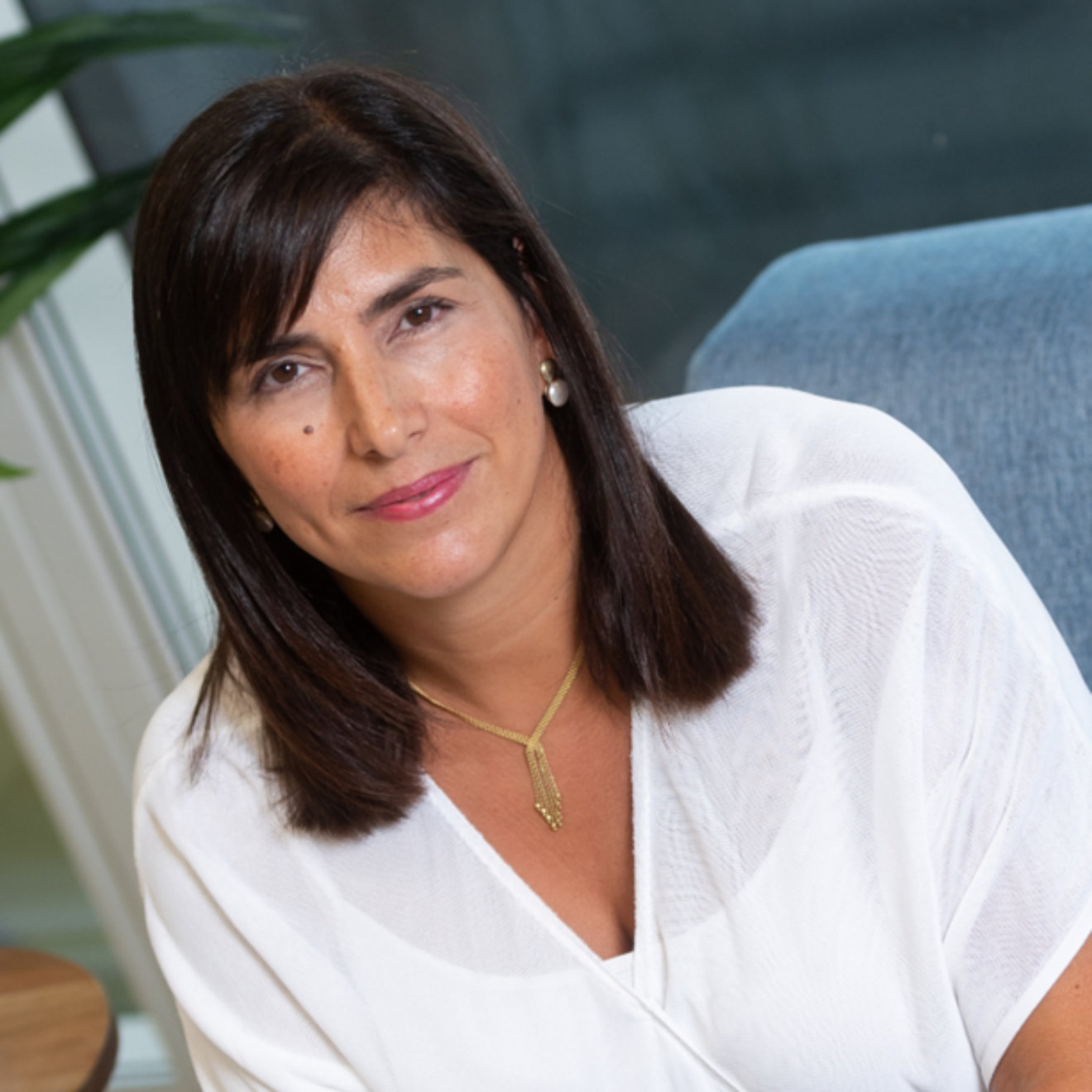 Cristina Mendicoa MRICS headshot