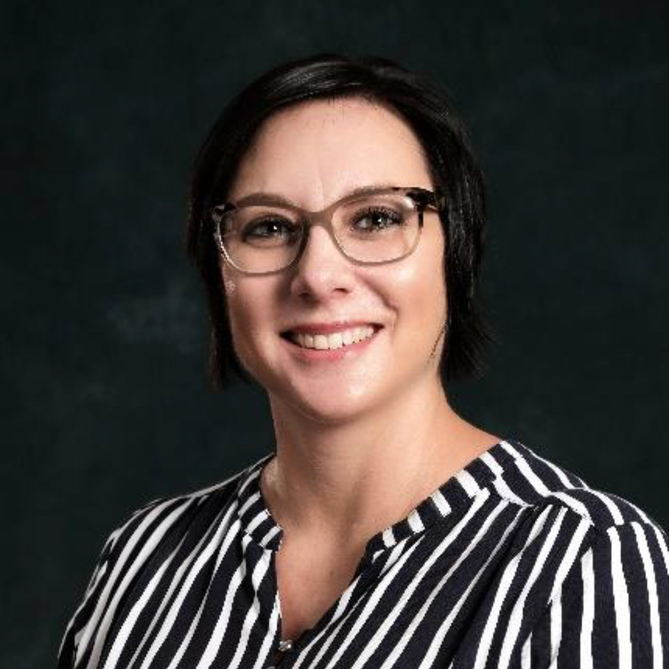 Headshot of Dr Mart-Mari Els.