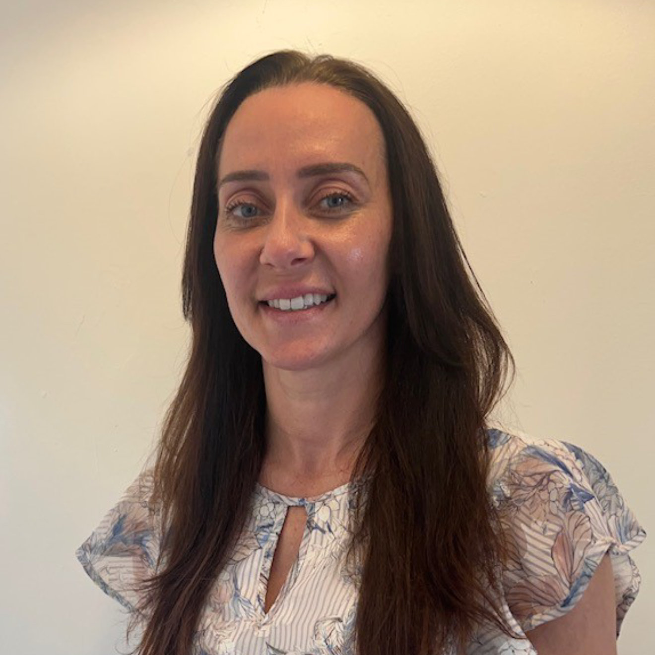 Dr Rebecca McElliott