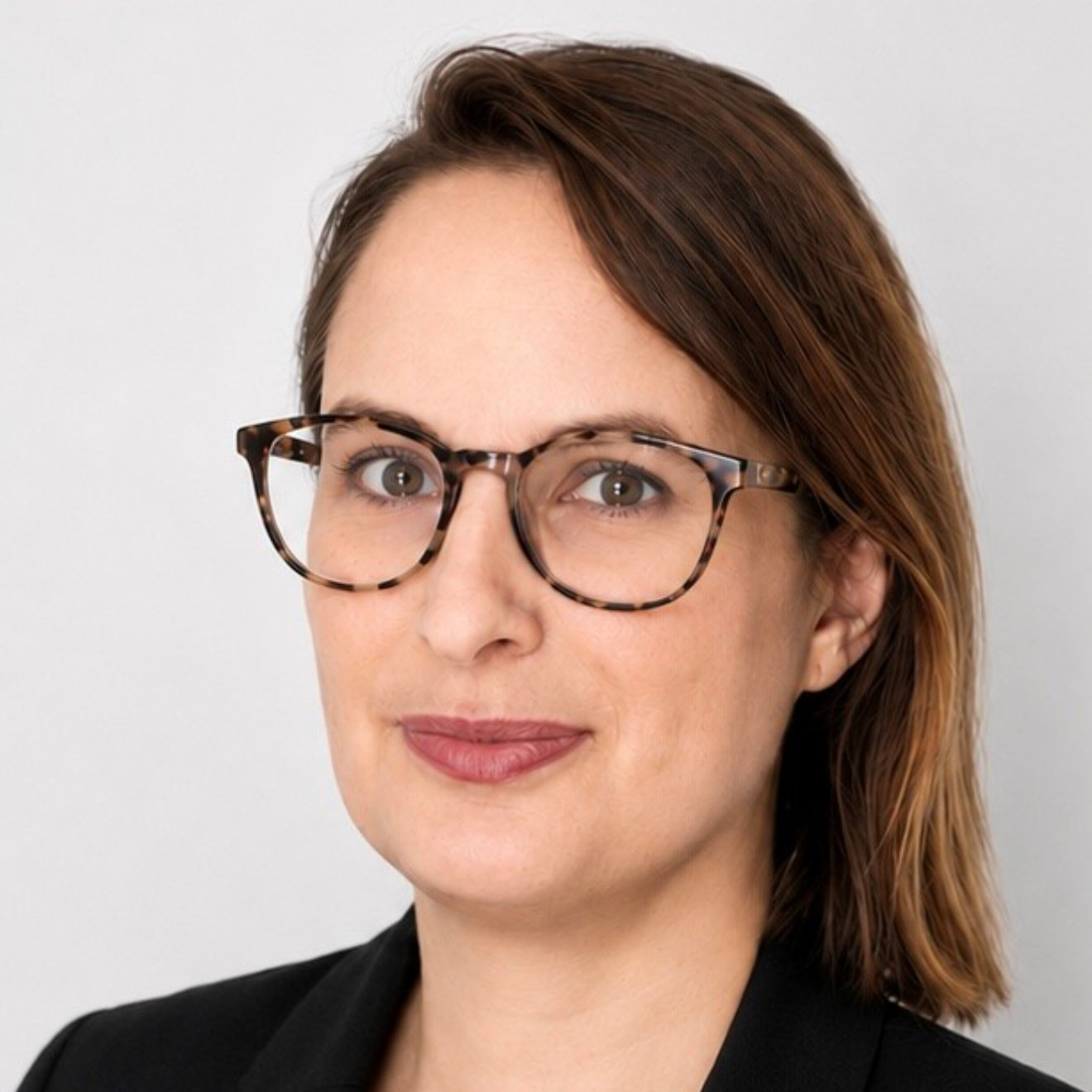 Gemma Grant MRICS headshot.