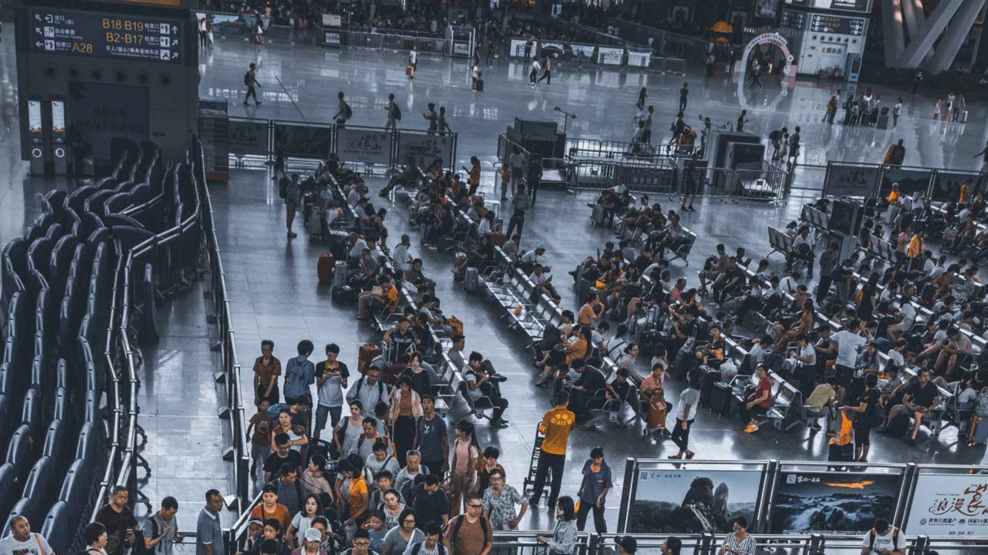 Guangzhou_train_station-unsplash