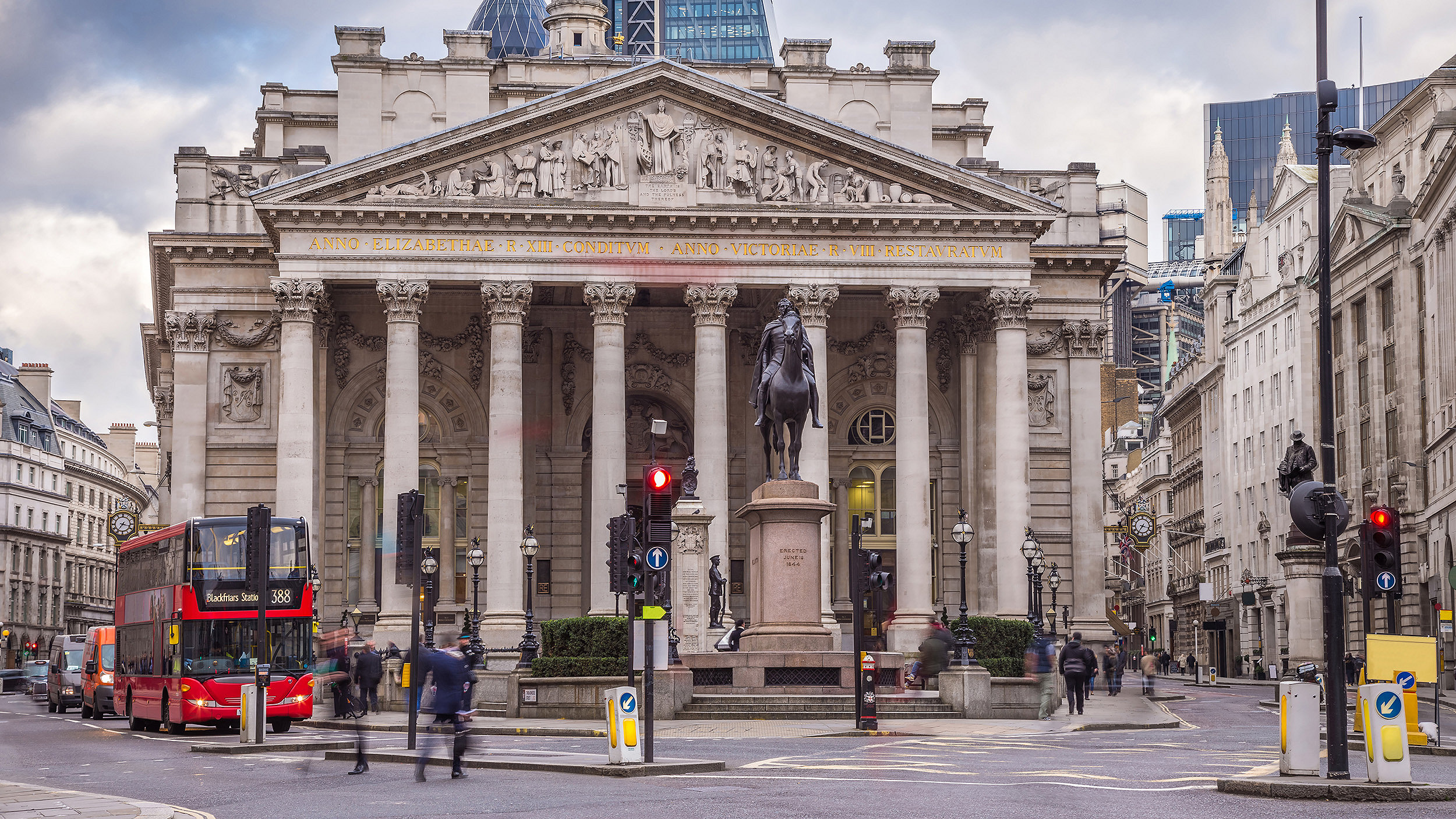 Photo of the Bank of England