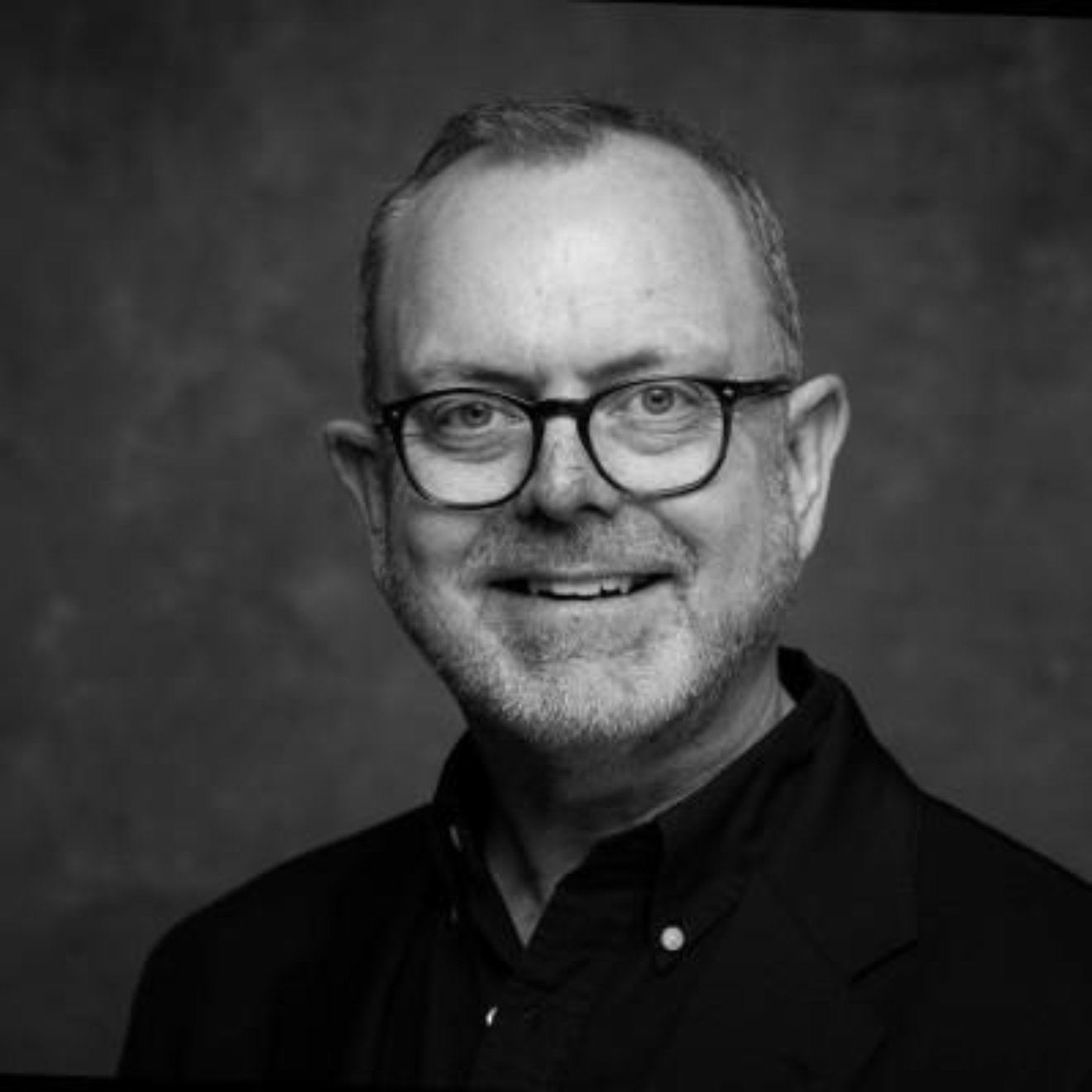 Julian Whiston headshot