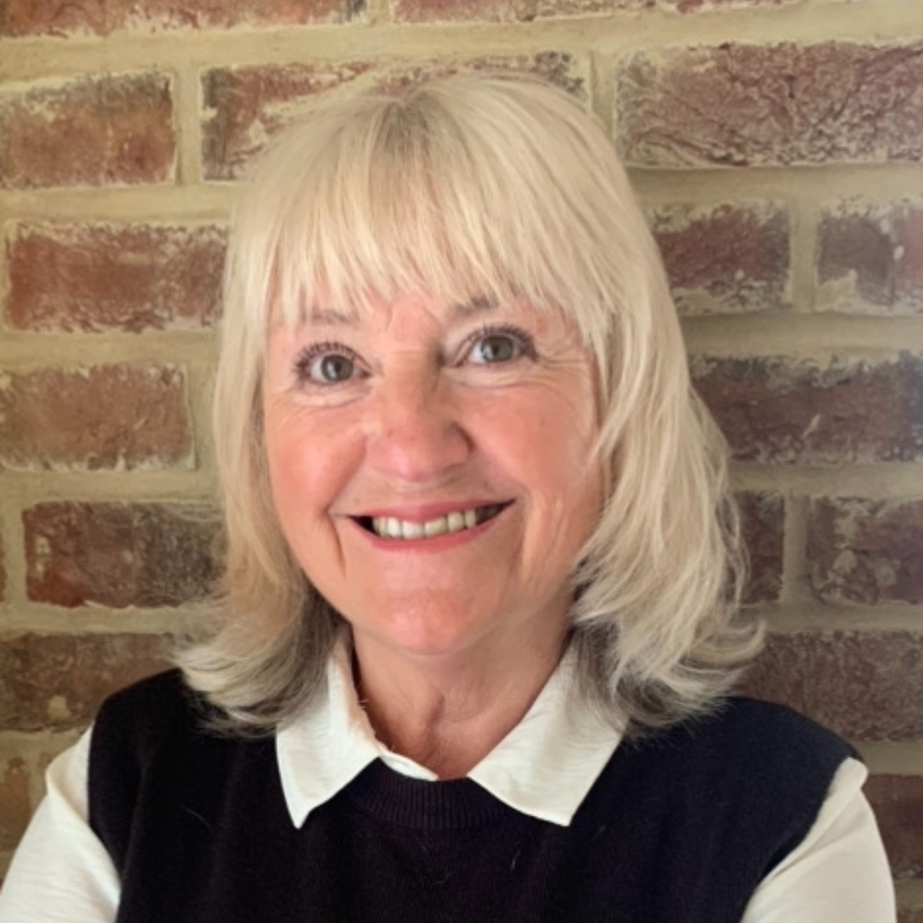 Lindsay Richards MRICS