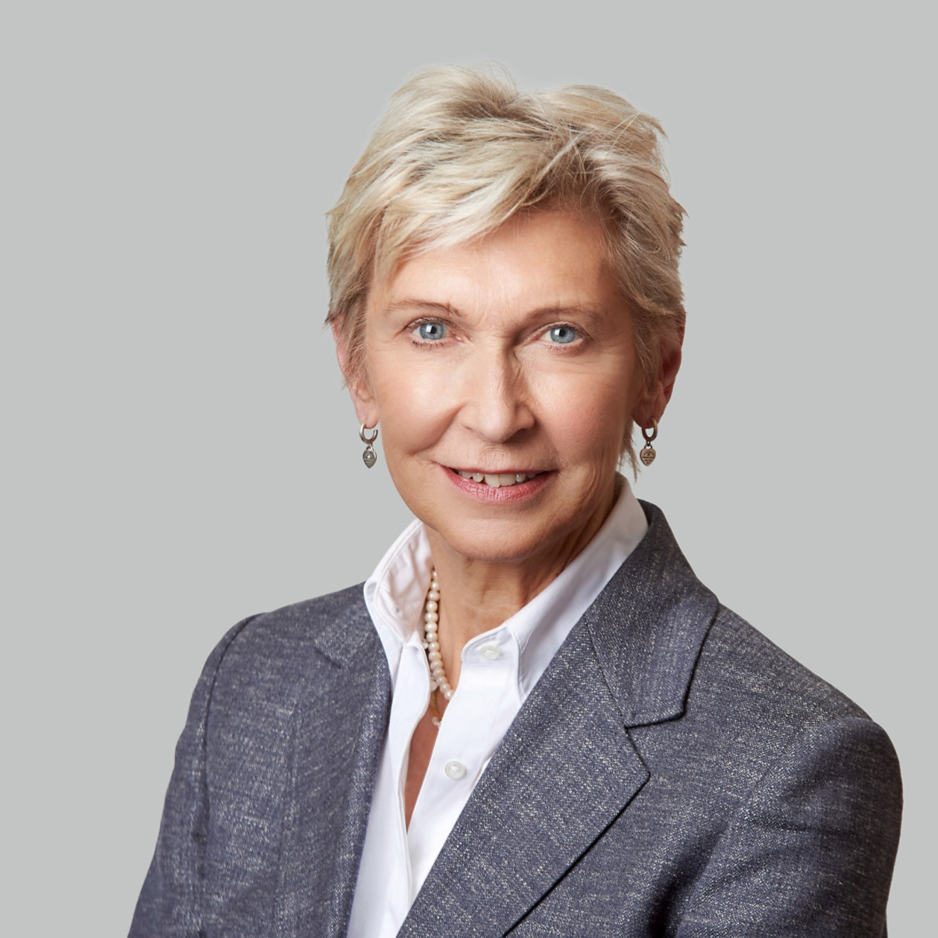 Lindy Patterson KC headshot.