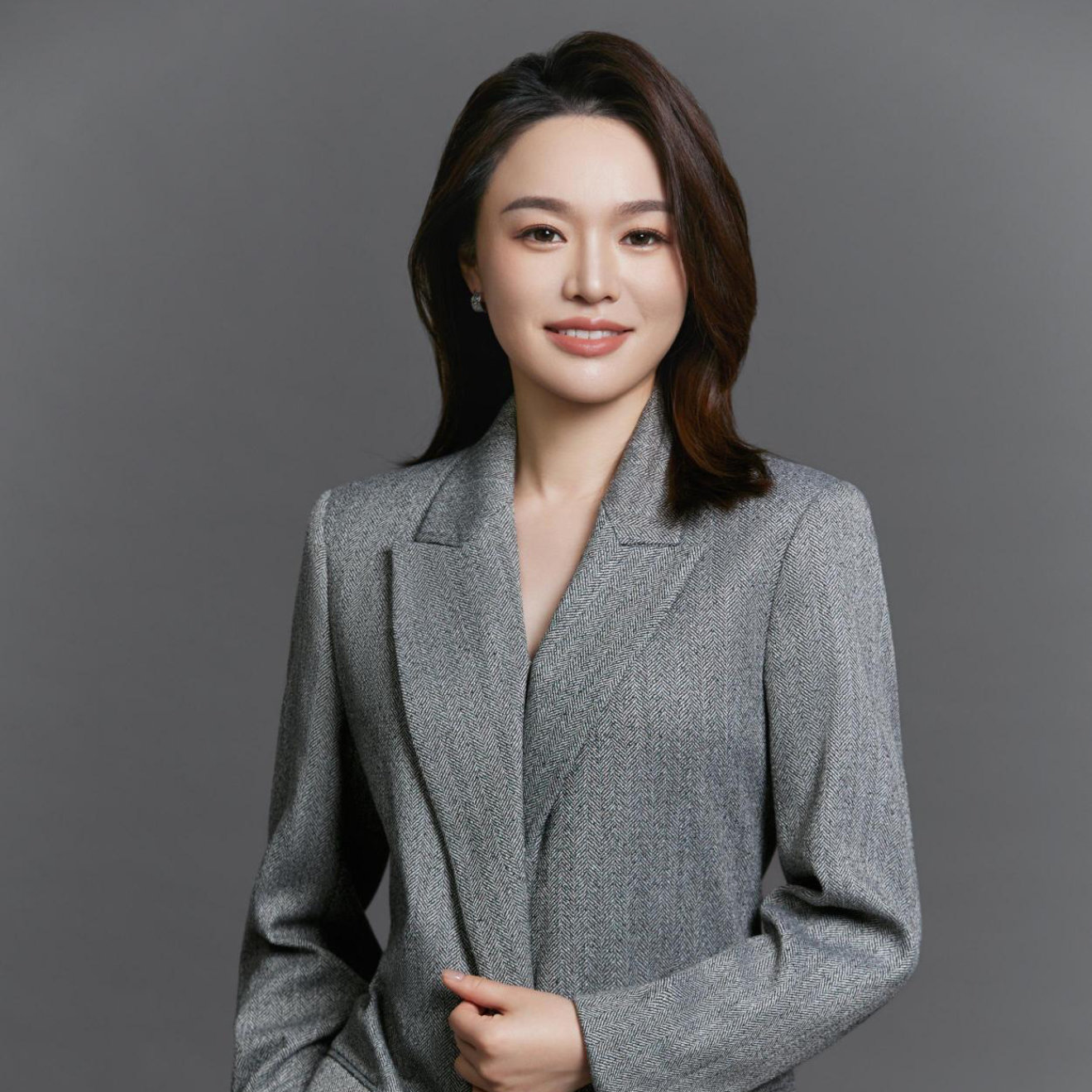 Lisa Li-Sha Li headshot