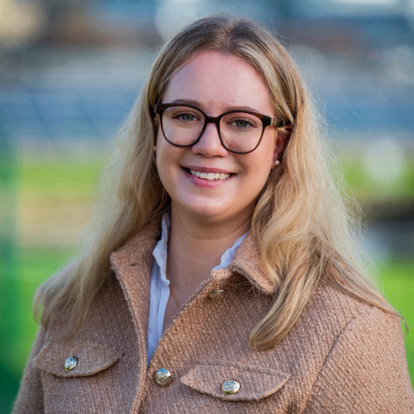 Mhairi Robertson MRICS headshot