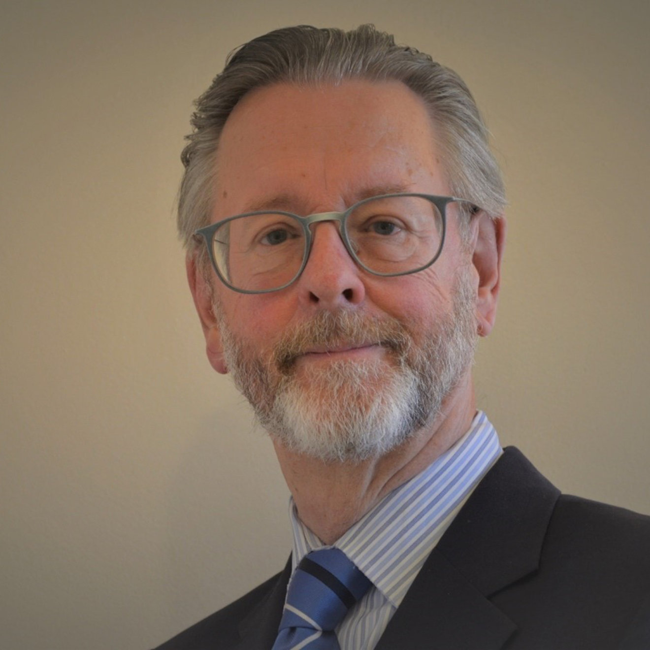 Peter Smith FRICS headshot.