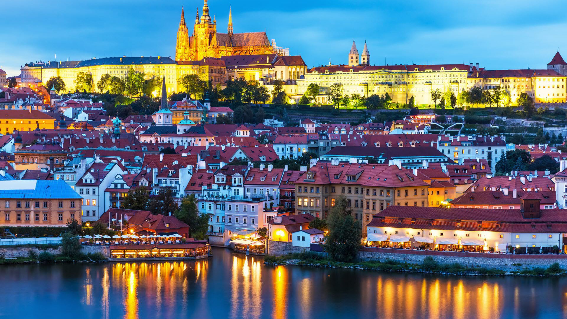 Prague skyline 