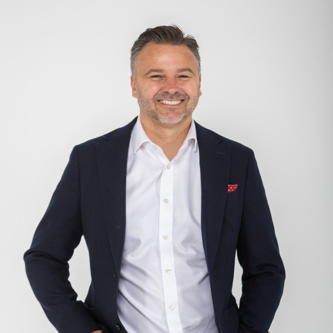 Steven Reynolds MRICS headshot