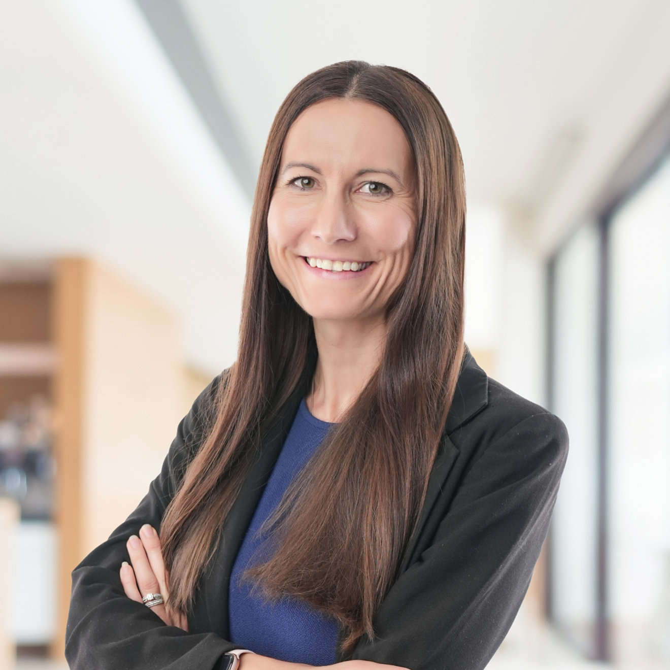 Suzannah Fairbairn headshot.