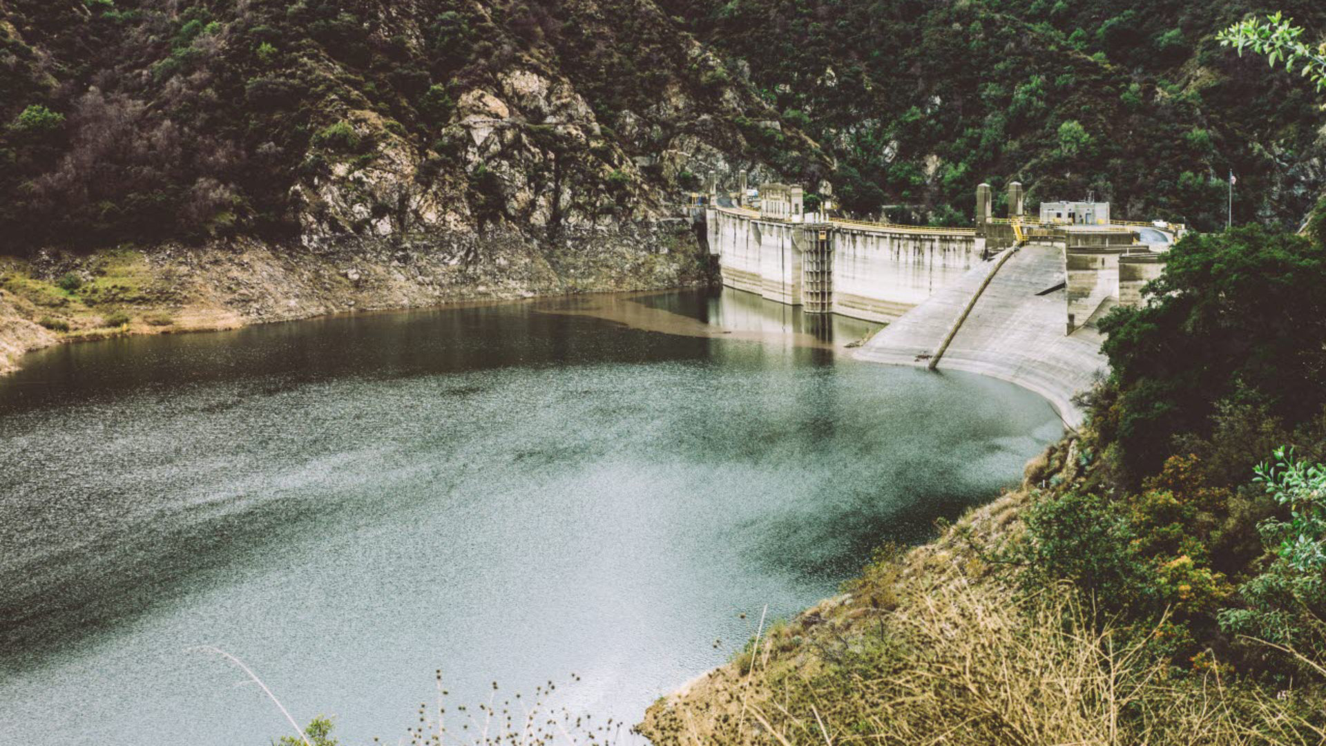 Picture of a tailings dam