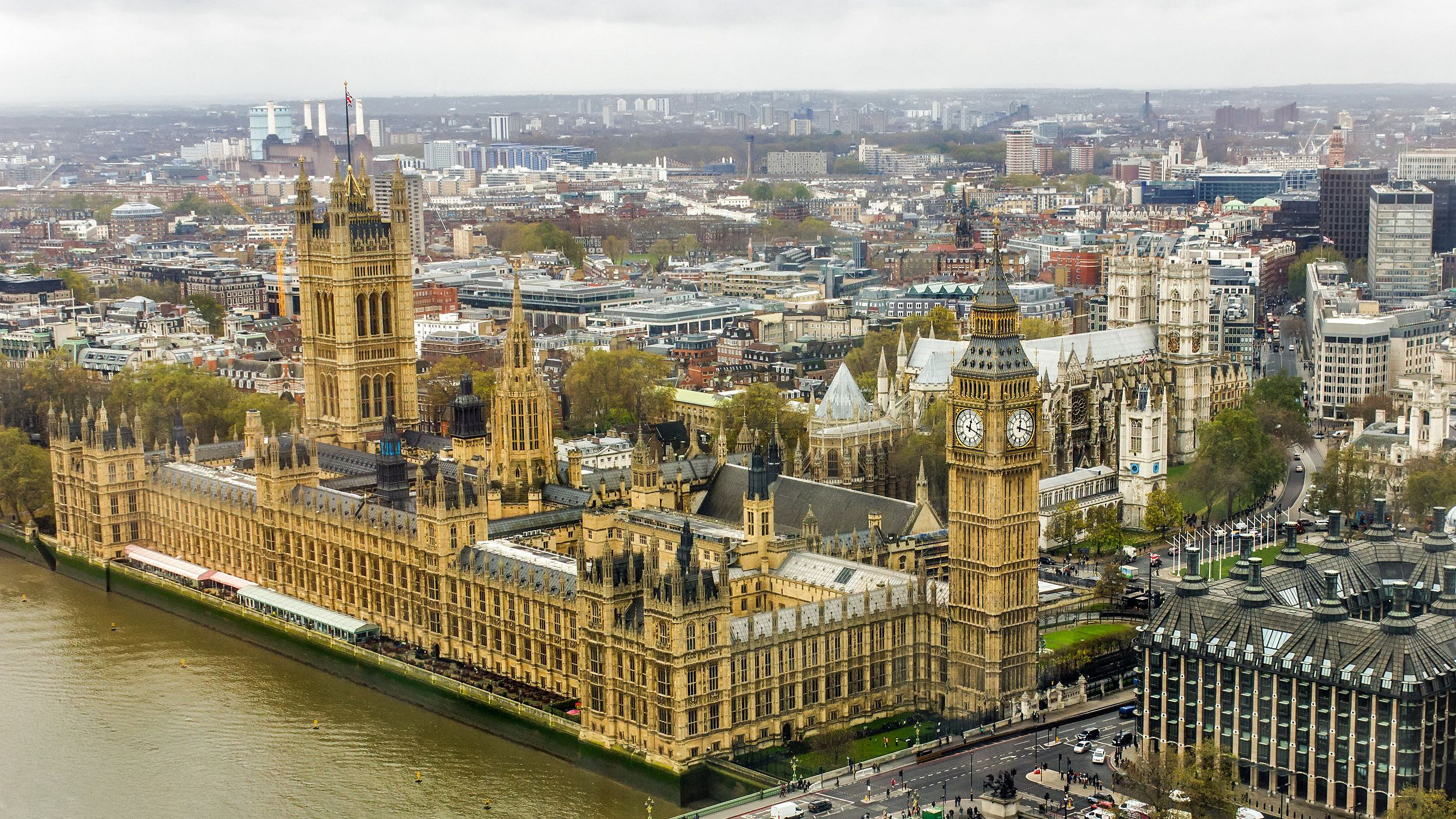 What is the economic outlook for 2026?