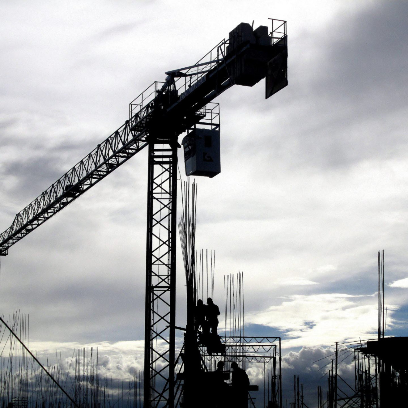 architecture-clouds-crane