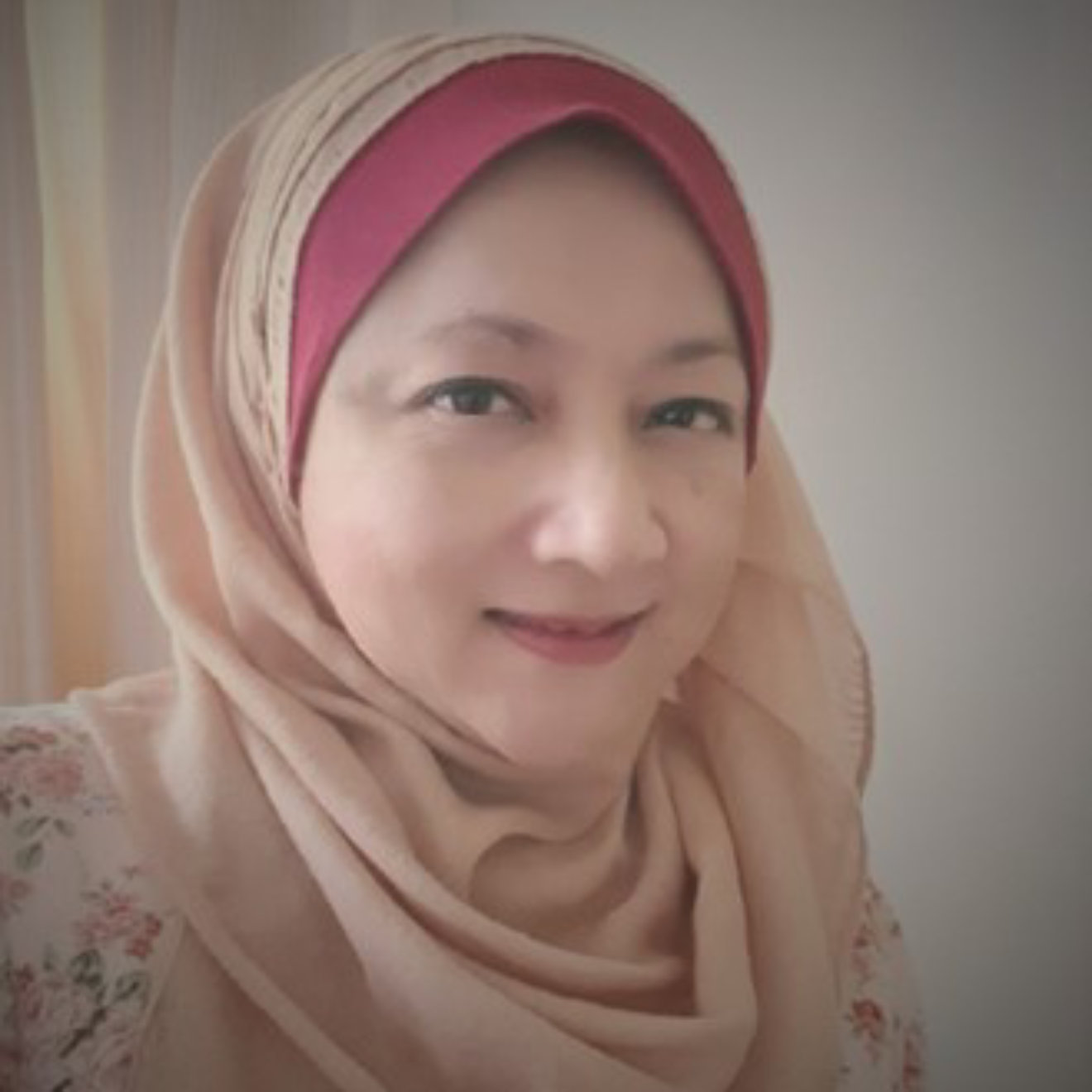 Dainna Baharuddin FRICS