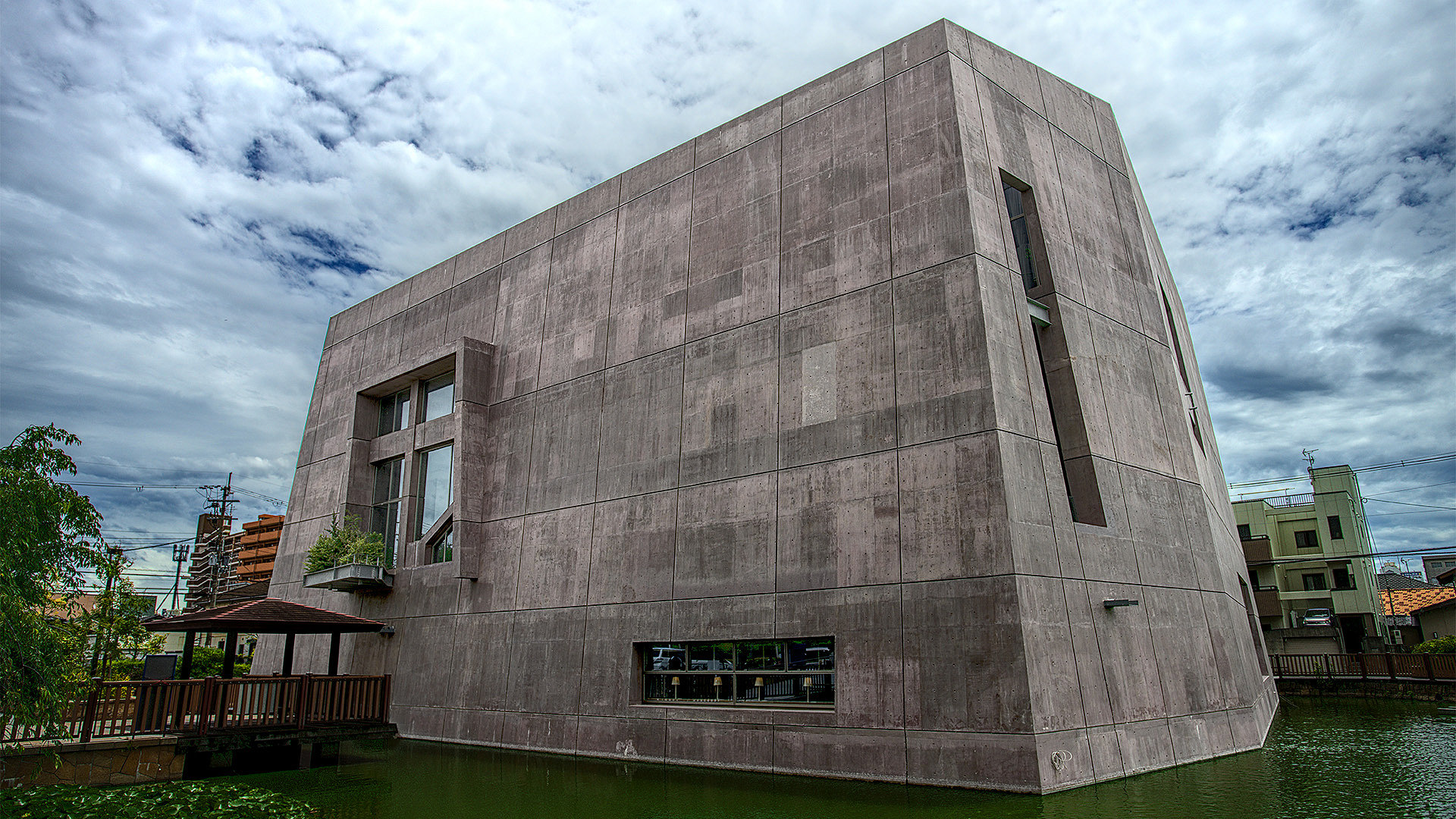 Matsubara Civic Library (Osaka), completed 2020. Photography by Paul Tulett (@brutal_zen)