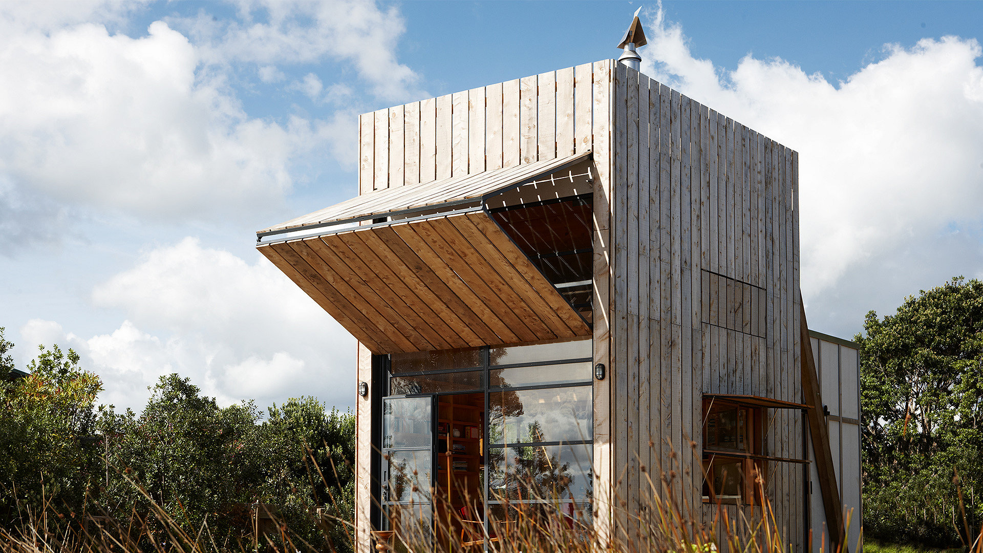 Photo of a wooden hut.