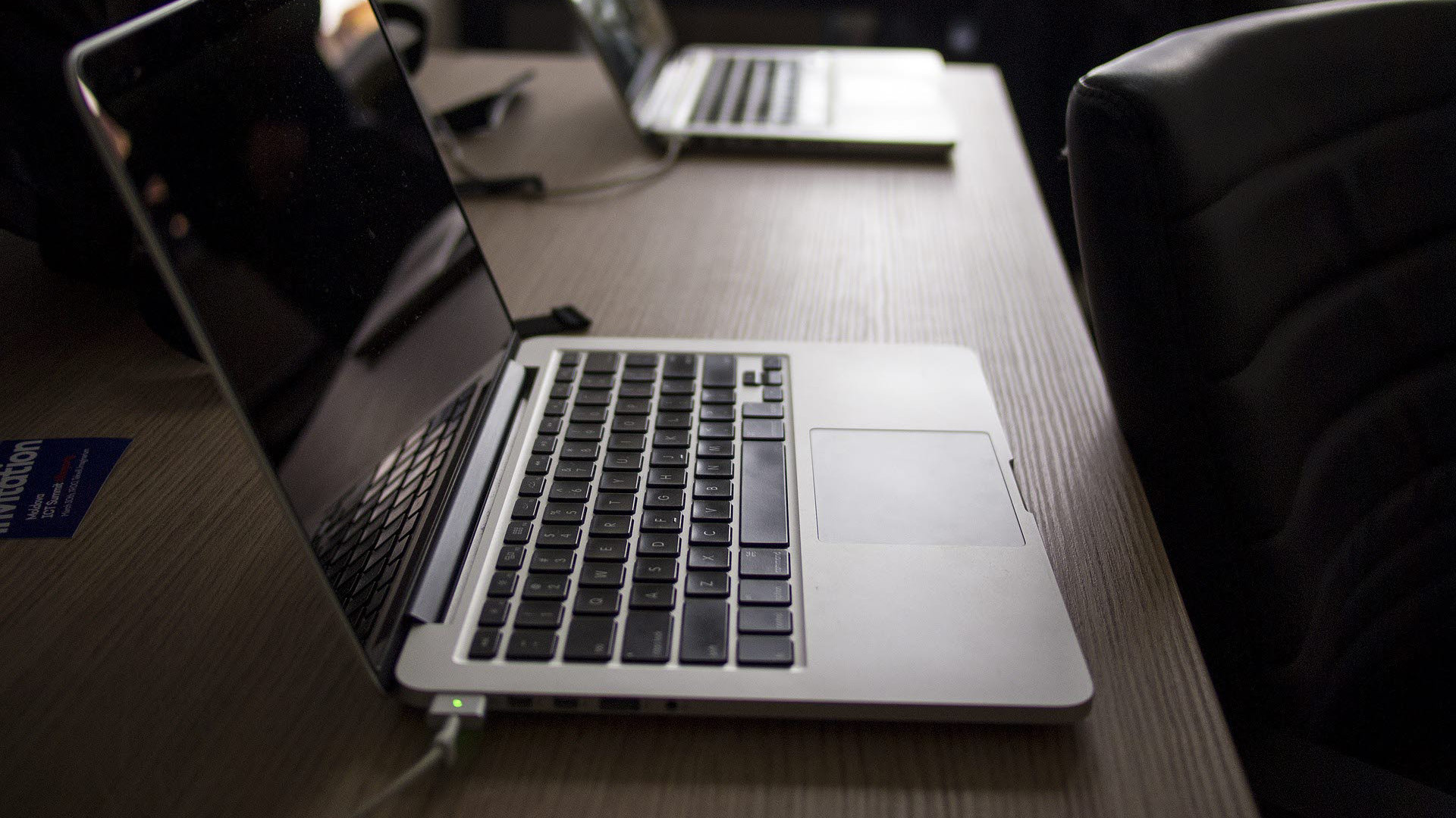 laptops-on-a-desk