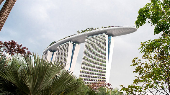 Buildings that elevated cities: Marina Bay Sands 