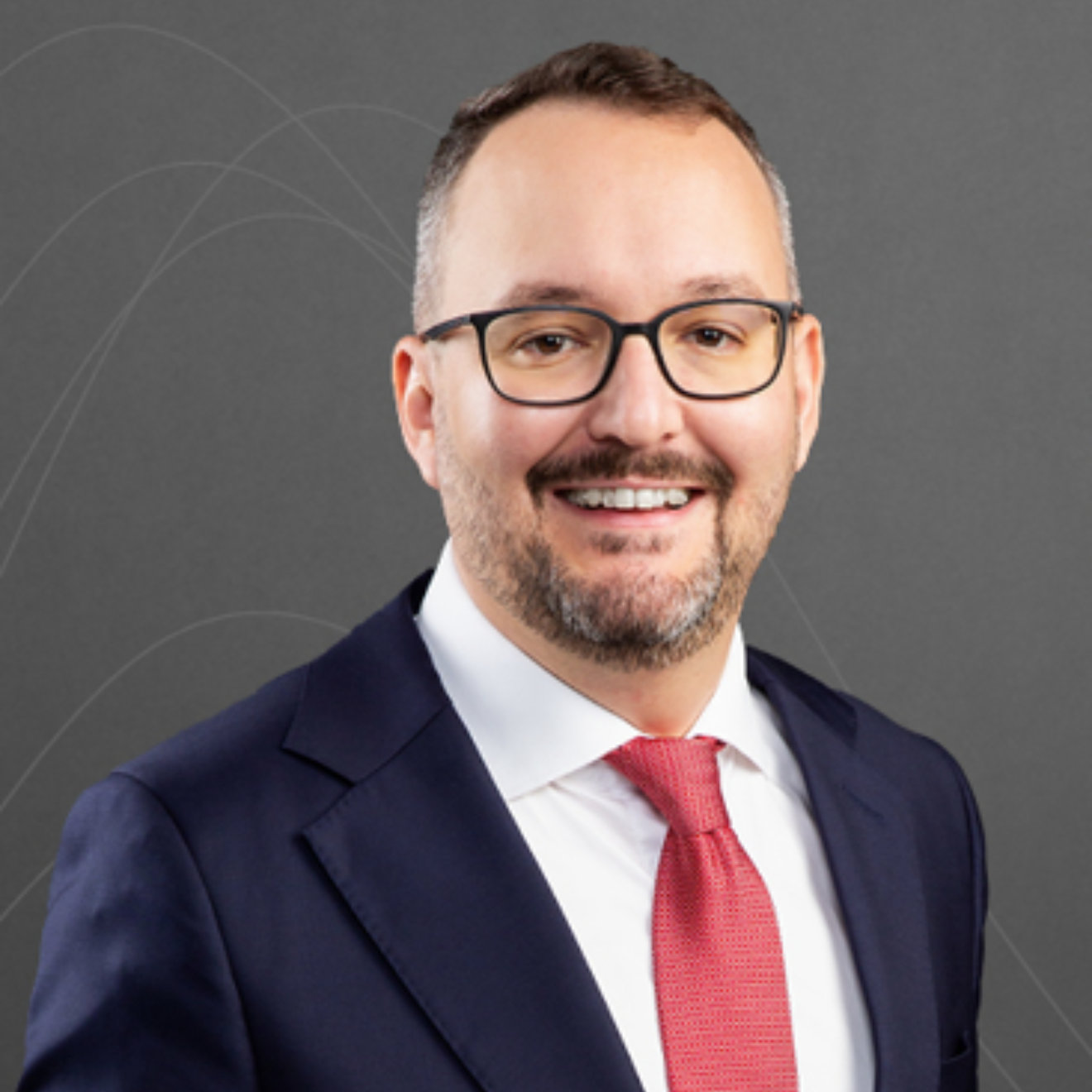 Nik Henrikson headshot