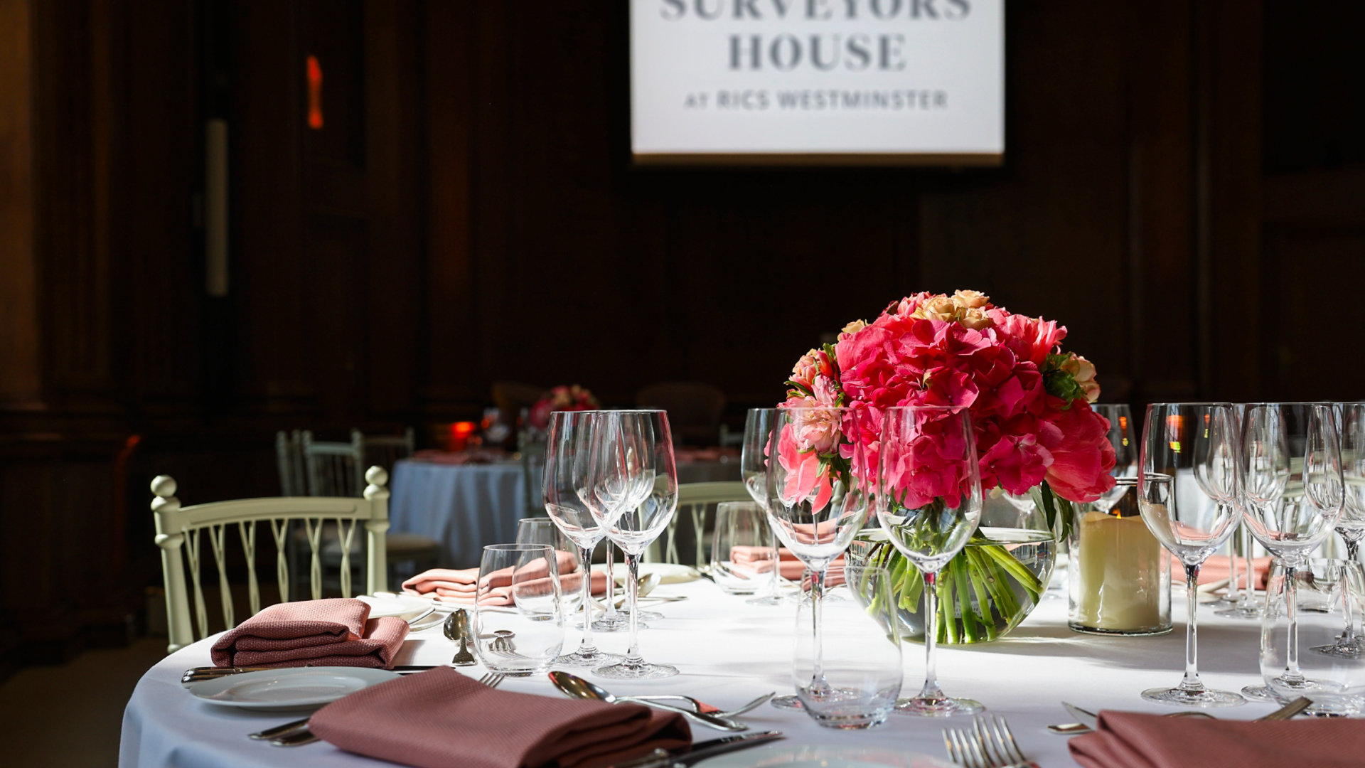 A formal place setting at Surveyors House, RICS.