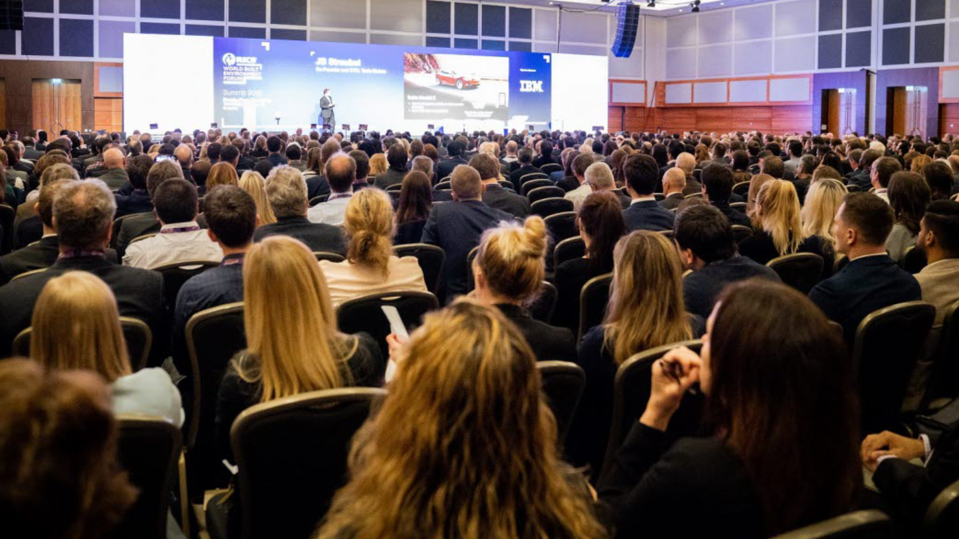 wbef-summit-crowd-230418-mb.jpg