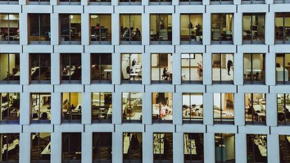 windows_of_an_office