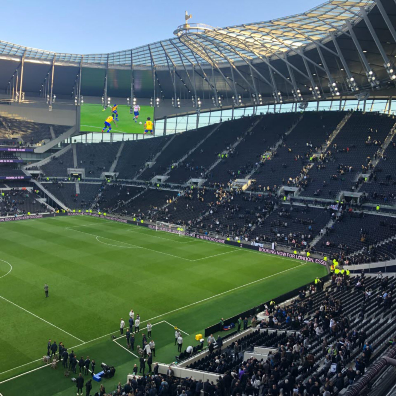 Tottenham Hotspur New Stadium — Tottenham Stadium Retractable Pitch